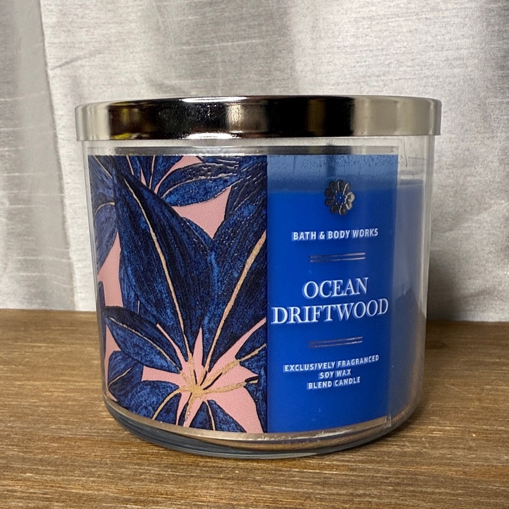 Bath & Body Works Ocean Driftwood Scented 3 Wick Candle 14.5oz Soy Wax NWT
